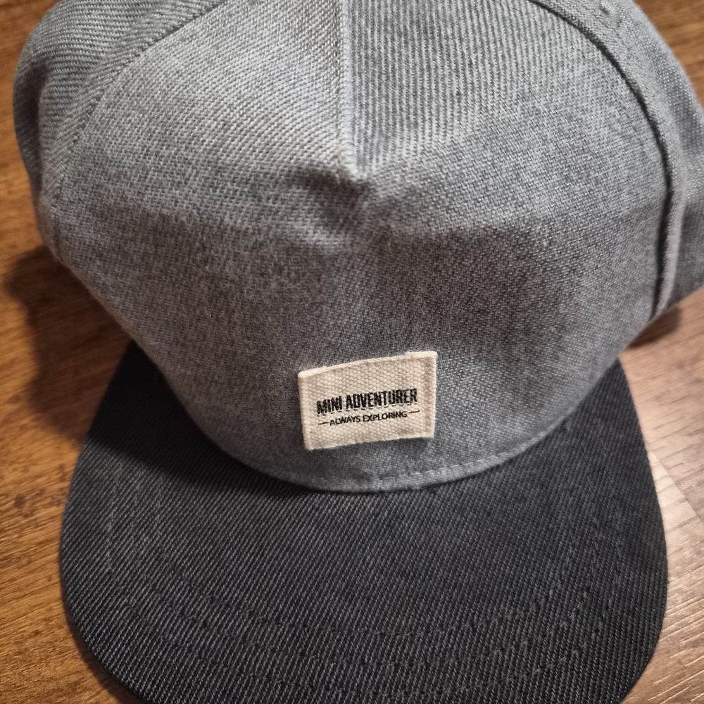 H&M Two-Tone Gray and Black Cap